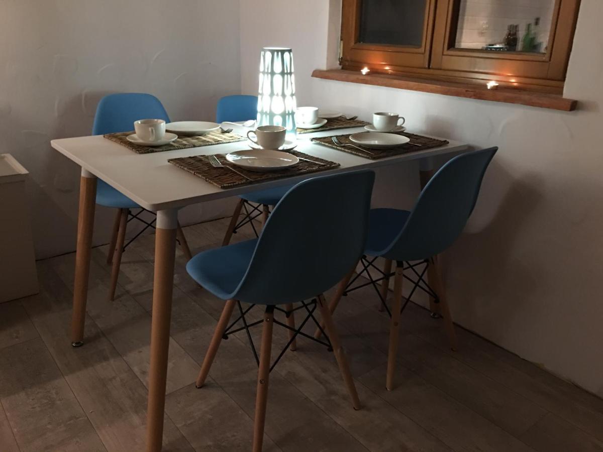 Dom Majowka I Apartamenty Bartoszowka I Michalowka Karwienskie Bloto Drugie Exteriér fotografie